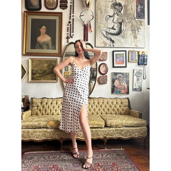 URBN Polka Dot Summer Dress w Adjustable Straps Size Small - Picture 4 of 9